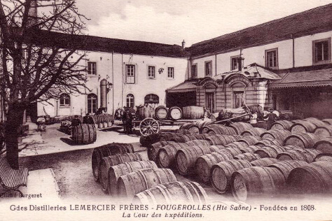 Distillerie Lemercier Frères: la cour des expéditions